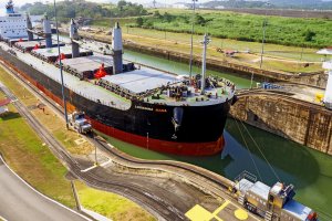 САЩ ще освободят Панамския канал от Китай Американските военни кораби