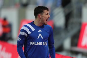 Един от утвърдените български футболни национали през последните години