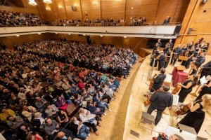 Софийската филхармония предлага Великденска изненада на почитателите си два