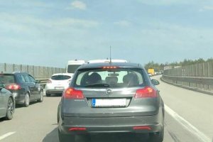 Предстоящите от утре четири почивни дни доведоха до гигантски задръствания