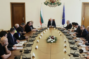 Правителството ще разгледа в сряда на оперативно заседание доклад с