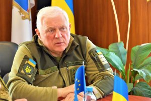 Украинските медии съобщиха че украинският президент Володимир Зеленски е уволнил
