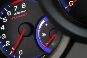 Шофирането при ниски обороти на двигателя е опасно
