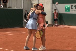 Първата ракета на България в женския тенис Виктория Томова се