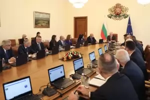 Лакоми за имоти: общини връщат 
огромни терени на държавата 
