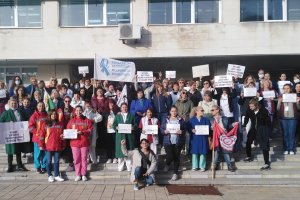 Няколко години след големите протести блокирали даже парламента медицинските сестри