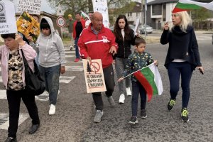 Протестите срещу изграждане на ВЕИ паркове един по един бележат успех