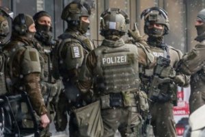 Министърът на вътрешните работи на Германия Александер Добринт забрани крайнодясната