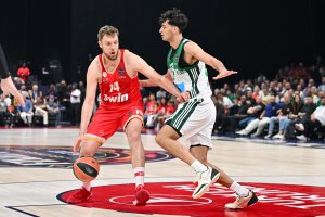 Фенербахче е 67 ият баскетболен шампион на Европа Тимът от Истанбул