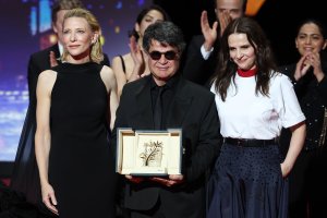 Филмът Обикновен инцидент на иранския режисьор Джафар Панахи триумфира със