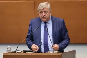 Екоминистърът осъди прокуратурата за 10 000 лв.