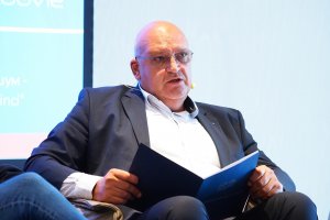 Здравната вноска за осигурените лица в настоящия ѝ размер от