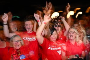 Управляващата левоцентристка Лейбъристка партия на премиера Антъни Албанезе печели парламентарните