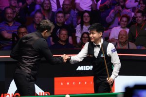 Джао Синтун се приближи само на един мач разстояние от