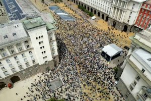 Протестът срещу приемането на еврото организиран от Възраждане започна в
