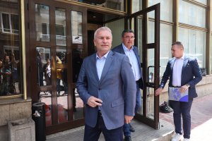 Областната управа в София запечата централата на ДПС ДПС В заповедта