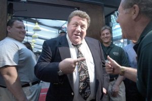 Джордж Уенд обичаният американски актьор най известен с ролята си на