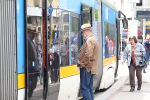 300 лв. към заплатите спряха протестите на шофьорите в София