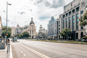 Испанското министерство за защита на потребителите нареди на платформата Airbnb