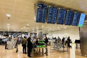 Испанските летищни власти ще започнат да ограничават достъпа до летището