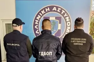 Гърция осъди 14 българи на по 140 години затвор всеки