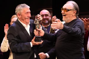 Спектакълът Без кръв на Диана Добрева по едноименния роман на