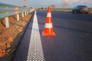 Публични пари за милиони за полагане на пътна маркировка са