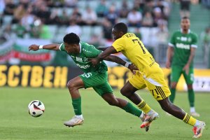 Левски измъкна равенство 1 1 от шампиона Лудогорец при гостуването си