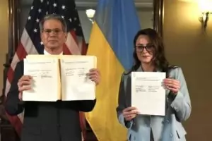 Споразумението на Украйна със САЩ: 
Колониален капан или „План Маршал“ 