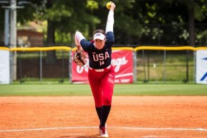 Софтболът иначе казано женският вариант на бейзбола се очертава