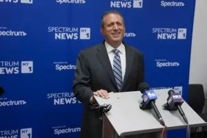 Кандидат за кмет на Ню Йорк бе арестуван от имиграционните служби 
