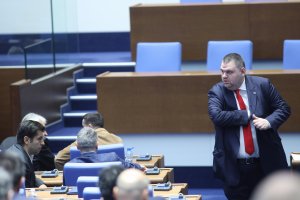 Гражданското дело заведено от съпредседателя на ПП Кирил Петков срещу