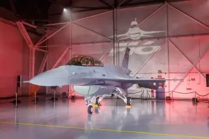 Вторият F-16 кацна в авиобаза "Граф Игнатиево"