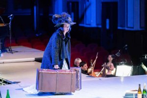 Монодрамата Алма от композитора Любомир Денев по либрето на Герган