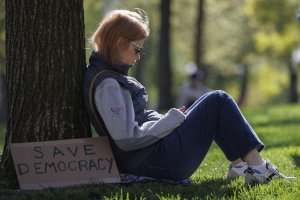 Точно преди 36 години между пролетта и лятото се появява