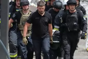 Руска атака уби 16 и рани 279 души в Днепър