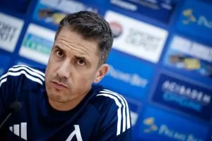 Треньорът на "Левски" е доволен от попълненията, но не и от правилото за българите