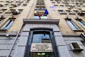 До полунощ фирмите трябва да декларират и платят данъците си