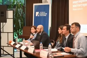 Всички разследвания за голяма корупция са срещу опоненти на Пеевски