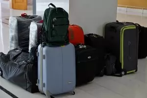 Авиокомпаниите ще са длъжни да пускат втори безплатен багаж