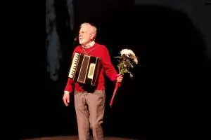 Ицко Финци разказа за любовта си с млада италианка