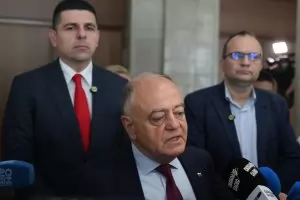 Шефът на ДАНС е привикан в НС заради руски имот в Панчарево