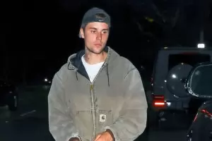 Гневният Джъстин Бийбър изненада феновете си с нов албум