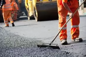 Списъкът с общински проекти в бюджета набъбна с нови над 400