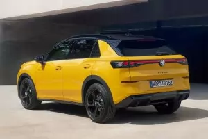 Новият Volkswagen T-Roc: по-голям и само хибриден
