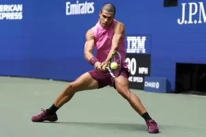 Алкарас се контузи, но влезе в IV кръг на US Open