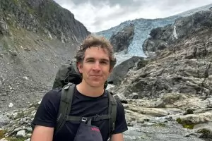 Именит журналист оцеля шест денонощия сред дивата природа на Норвегия