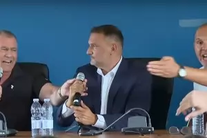 Д. Карамаринов свали със скандално събрание шефа на българската атлетика