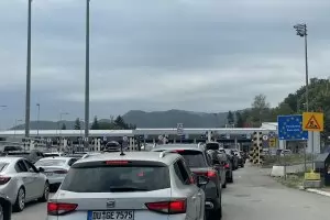 До 4 часа се чака на ГКПП "Капитан Андреево"
