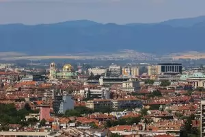 Проучване за местните данъци и такси в София вся паника